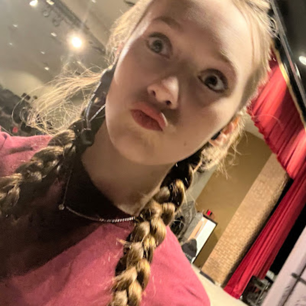 Meet your Posher, Scarlet